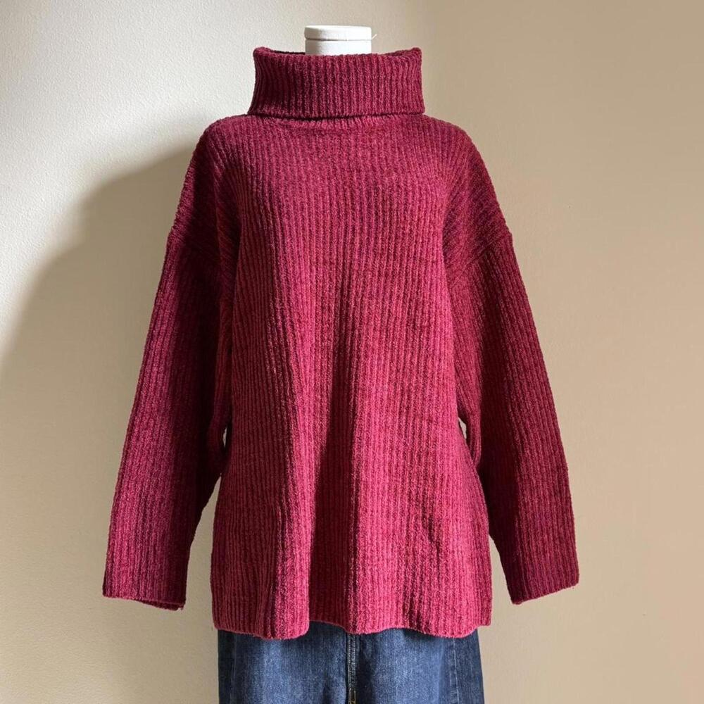 Vintage 90s burgundy turtleneck sweater
